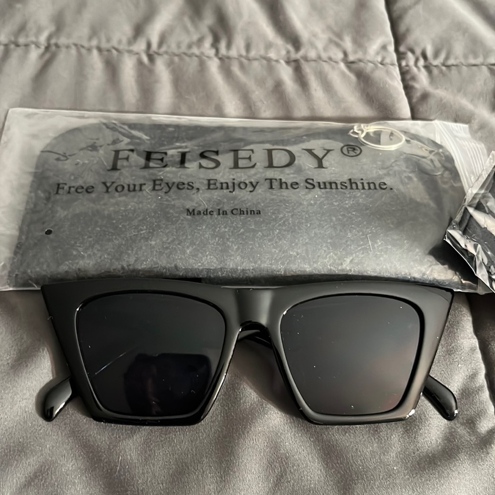 Feisedy Black Sunglasses